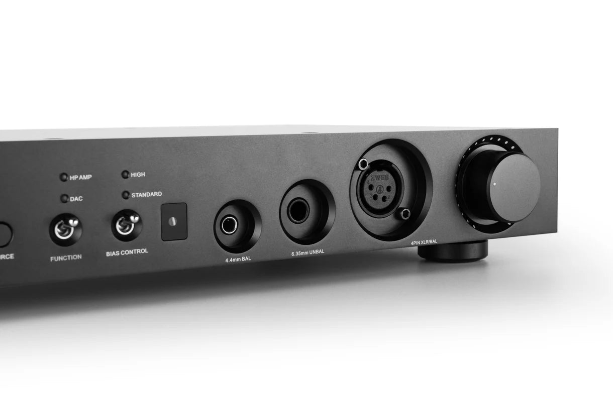 multiple headphone outs, large volume knob